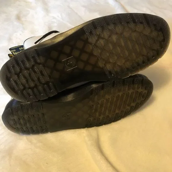 New Dr. Martens 1460 Bex Lug Sole Boots (Women), size women 7, lace up leather - Picture 9 of 16